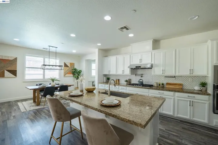 18628 Delta Ct, Lathrop, California 95330