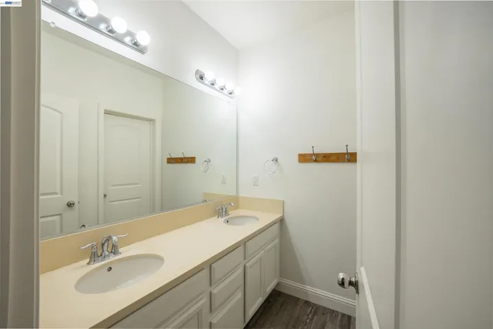 18628 Delta Ct, Lathrop, California 95330