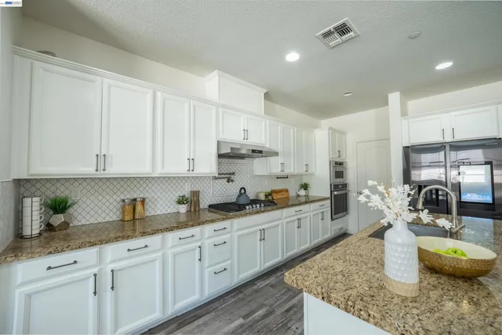18628 Delta Ct, Lathrop, California 95330