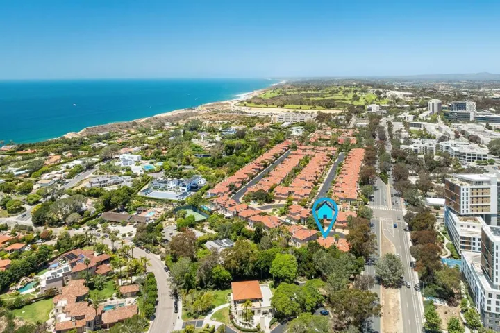 9618 Claiborne Square, La Jolla, California 92037