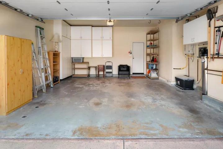 9618 Claiborne Square, La Jolla, California 92037