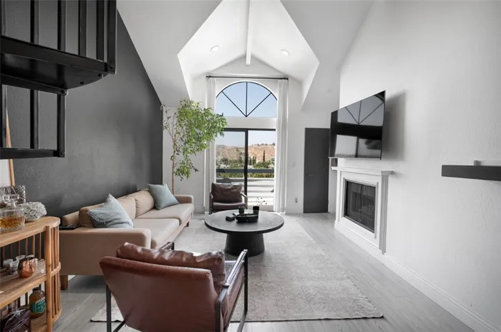 26873 Claudette St. 112, Canyon Country, California 91351