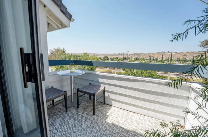 26873 Claudette St. 112, Canyon Country, California 91351
