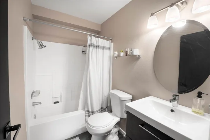26873 Claudette St. 112, Canyon Country, California 91351