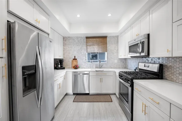 26873 Claudette St. 112, Canyon Country, California 91351
