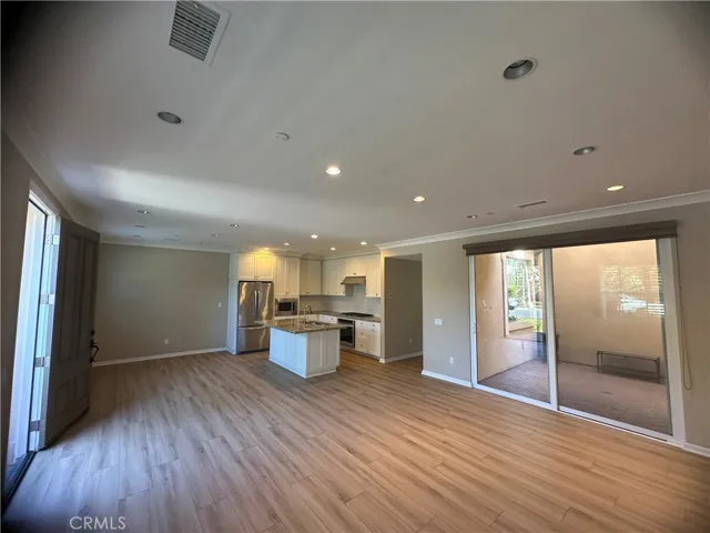 206 Rodeo, Irvine, California 92602