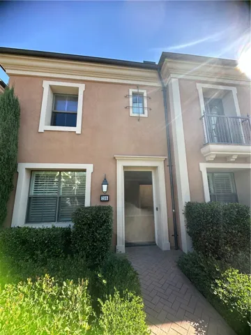 206 Rodeo, Irvine, California 92602