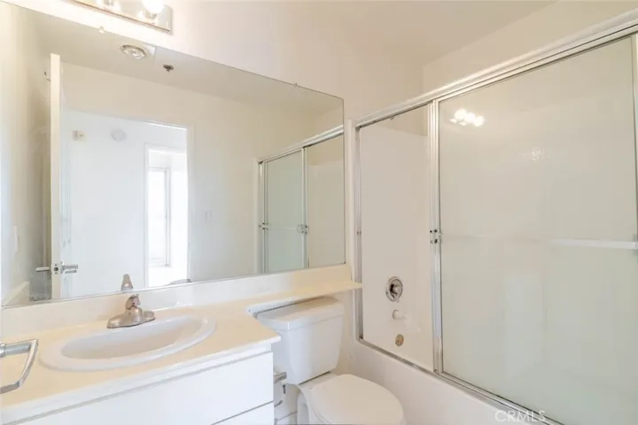 19350 Sherman Way 210, Reseda, California 91335