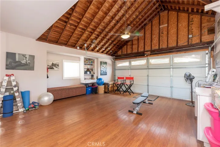 4981 Noeline Avenue, Encino, California 91436