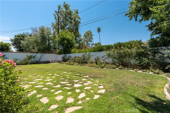 4981 Noeline Avenue, Encino, California 91436