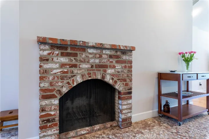 4981 Noeline Avenue, Encino, California 91436