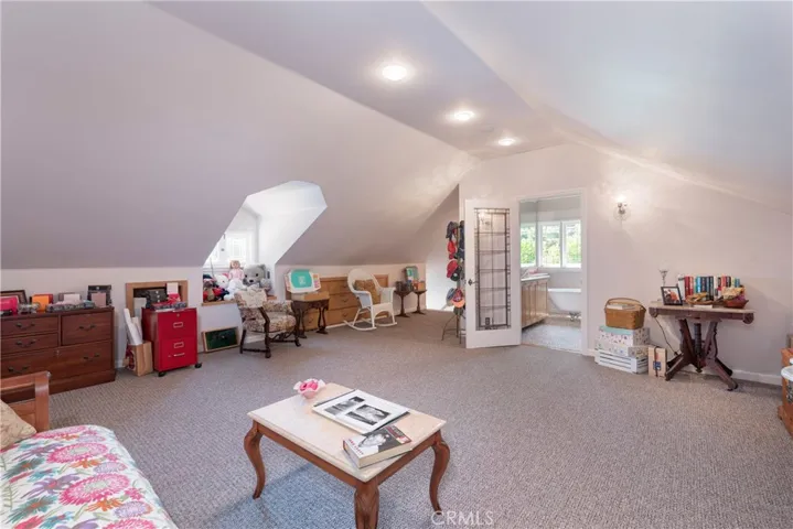 4981 Noeline Avenue, Encino, California 91436