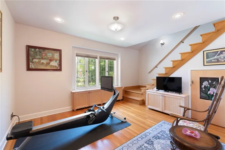 4981 Noeline Avenue, Encino, California 91436