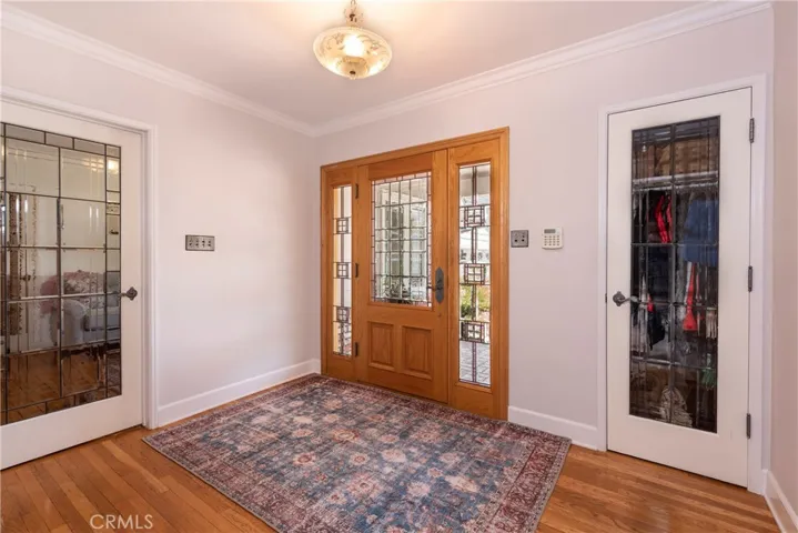 4981 Noeline Avenue, Encino, California 91436
