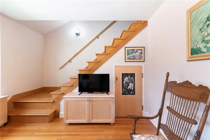 4981 Noeline Avenue, Encino, California 91436
