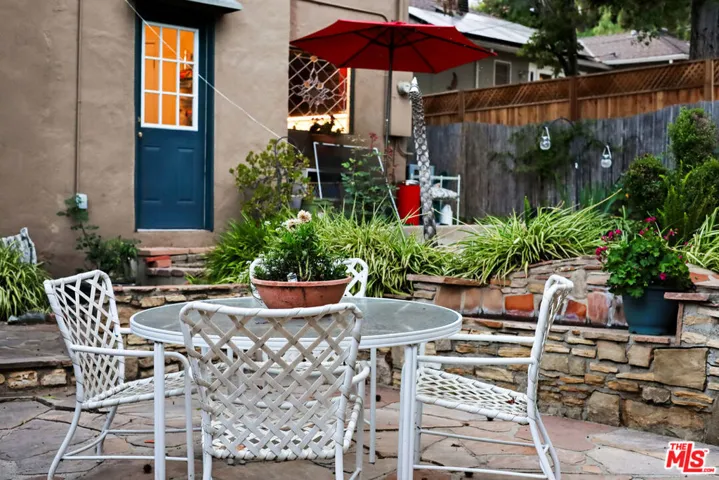 1242 N Isabel Street, Glendale, California 91207
