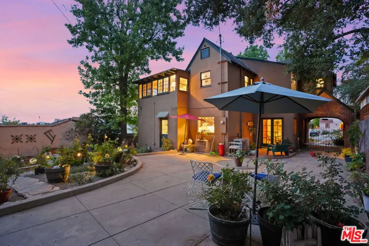 1242 N Isabel Street, Glendale, California 91207