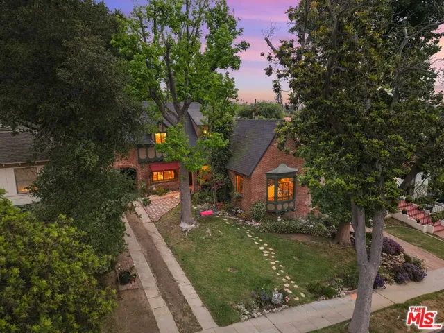 1242 N Isabel Street, Glendale, California 91207