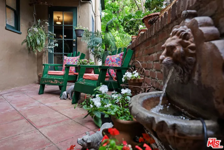 1242 N Isabel Street, Glendale, California 91207