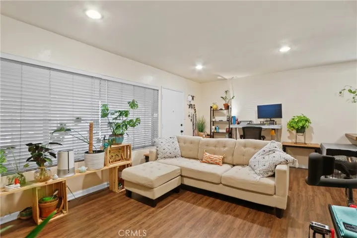 939 E Appleton Street 25, Long Beach, California 90802