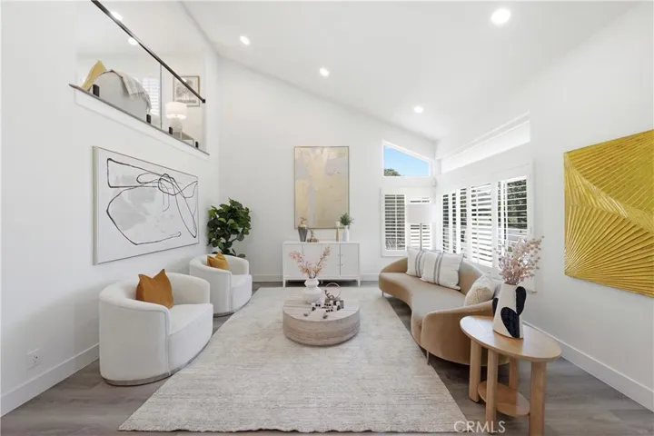 High ceiling living room, new floorings, upgraded staircase