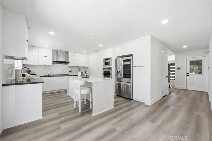 Upgraded kitchen, appliances, and soft close cabinets