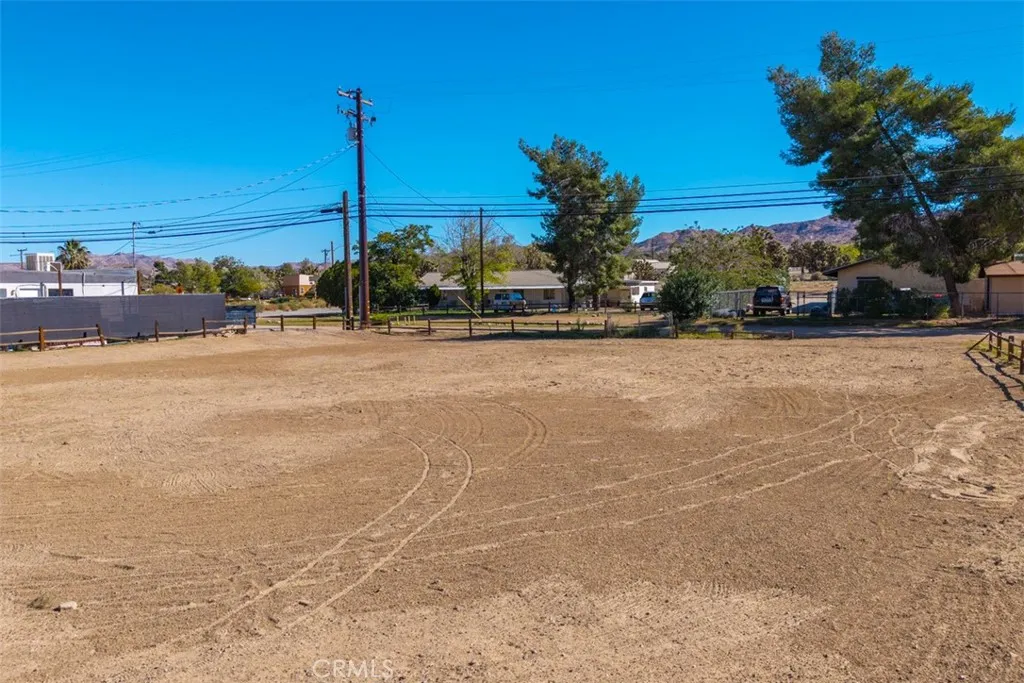 1122 Twentynine Palms, Yucca Valley, California 92284 — photo 5
