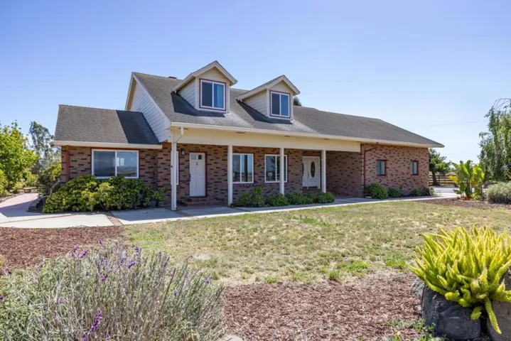 268 Espinosa Road, Salinas, California 93907