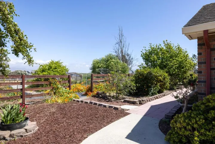 268 Espinosa Road, Salinas, California 93907