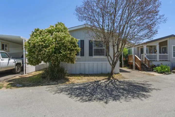 , Hollister, California 95023