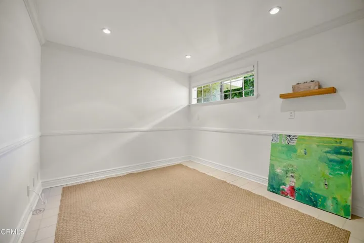 Bonus Room - spacious