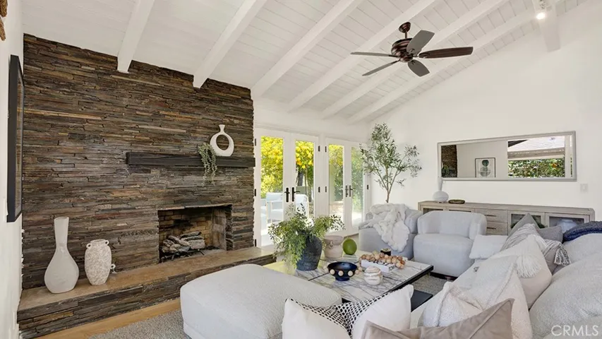 2211 Fortuna, Newport Beach, California 92660