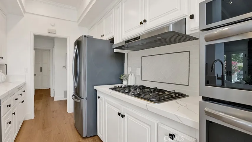 2211 Fortuna, Newport Beach, California 92660