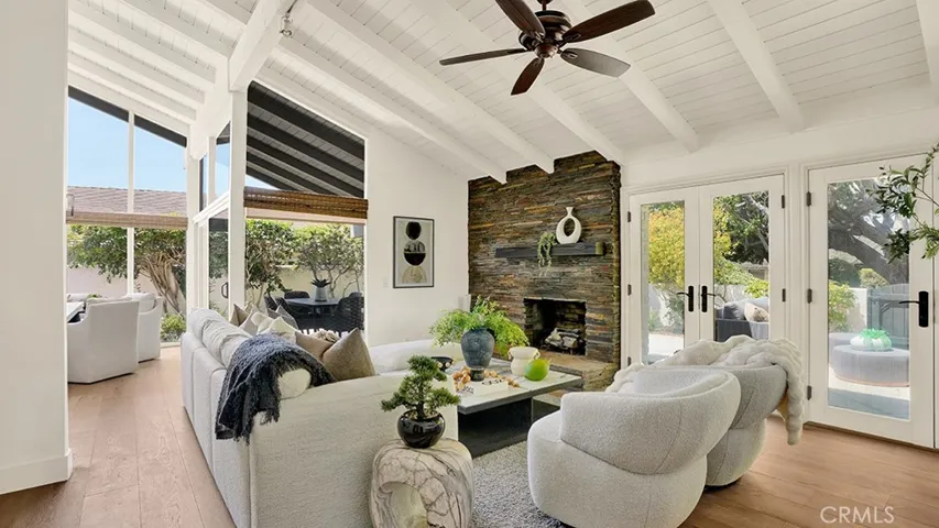 2211 Fortuna, Newport Beach, California 92660
