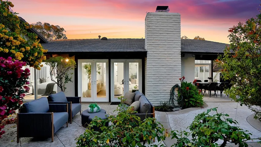 2211 Fortuna, Newport Beach, California 92660