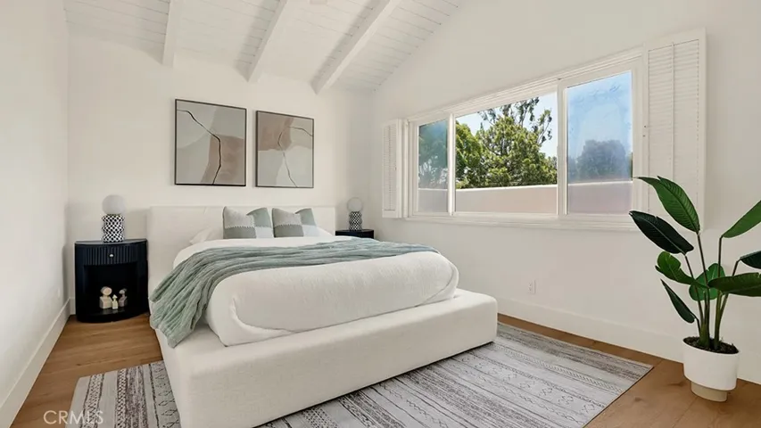 2211 Fortuna, Newport Beach, California 92660