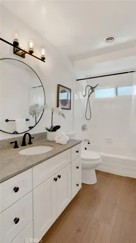 2211 Fortuna, Newport Beach, California 92660