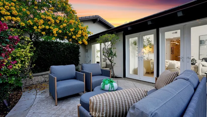 2211 Fortuna, Newport Beach, California 92660