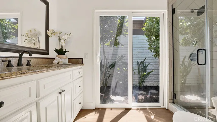 2211 Fortuna, Newport Beach, California 92660