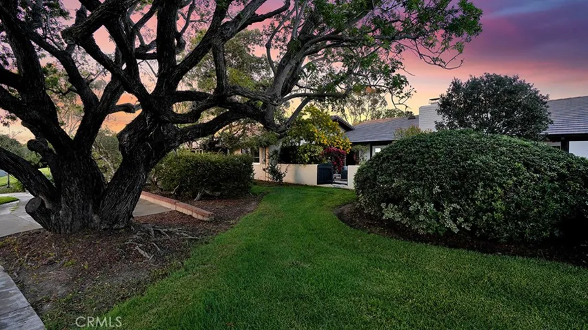 2211 Fortuna, Newport Beach, California 92660