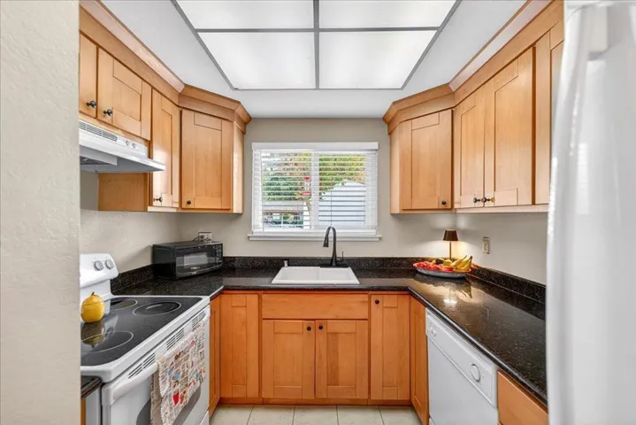 2201 Monroe Street 601, Santa Clara, California 95050