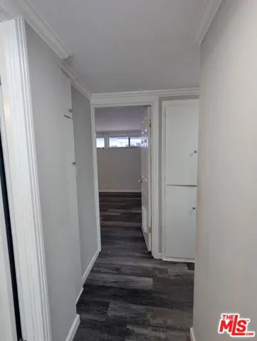 6220 Oakdale Avenue, Woodland Hills, California 91367