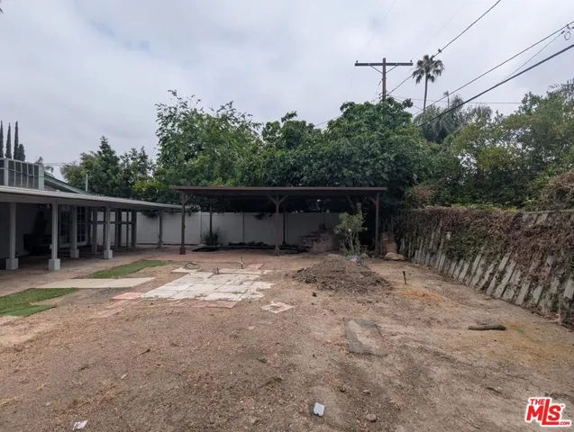 6220 Oakdale Avenue, Woodland Hills, California 91367