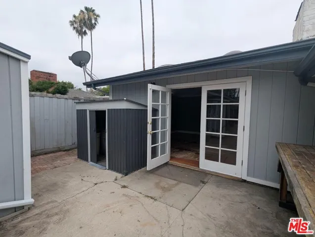 Shed