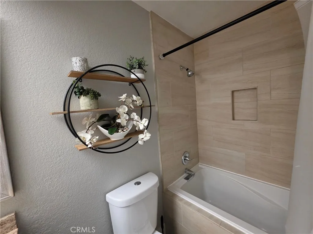 Large bathtub