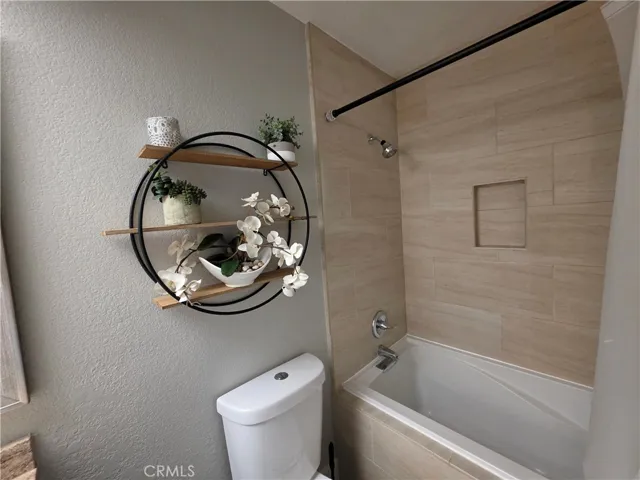 Large bathtub