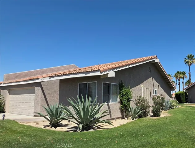 Side view Casita