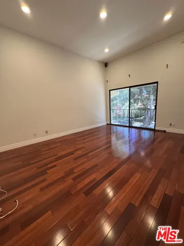 spacious 2nd bedroom has vault