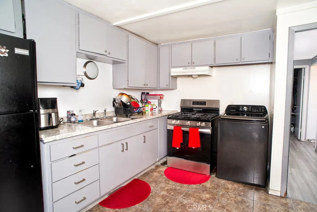 Kitchen apt 1