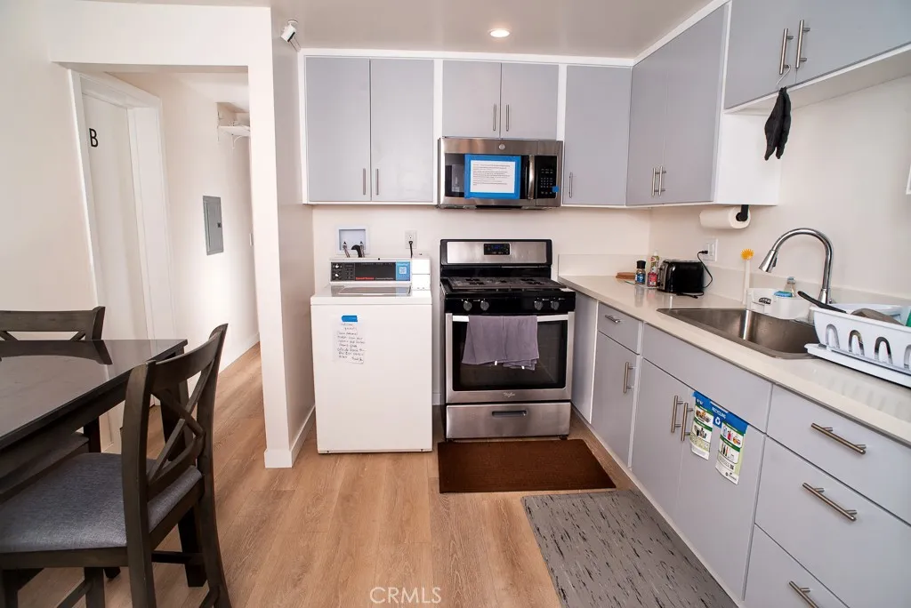 Kitchen Apartment 3
